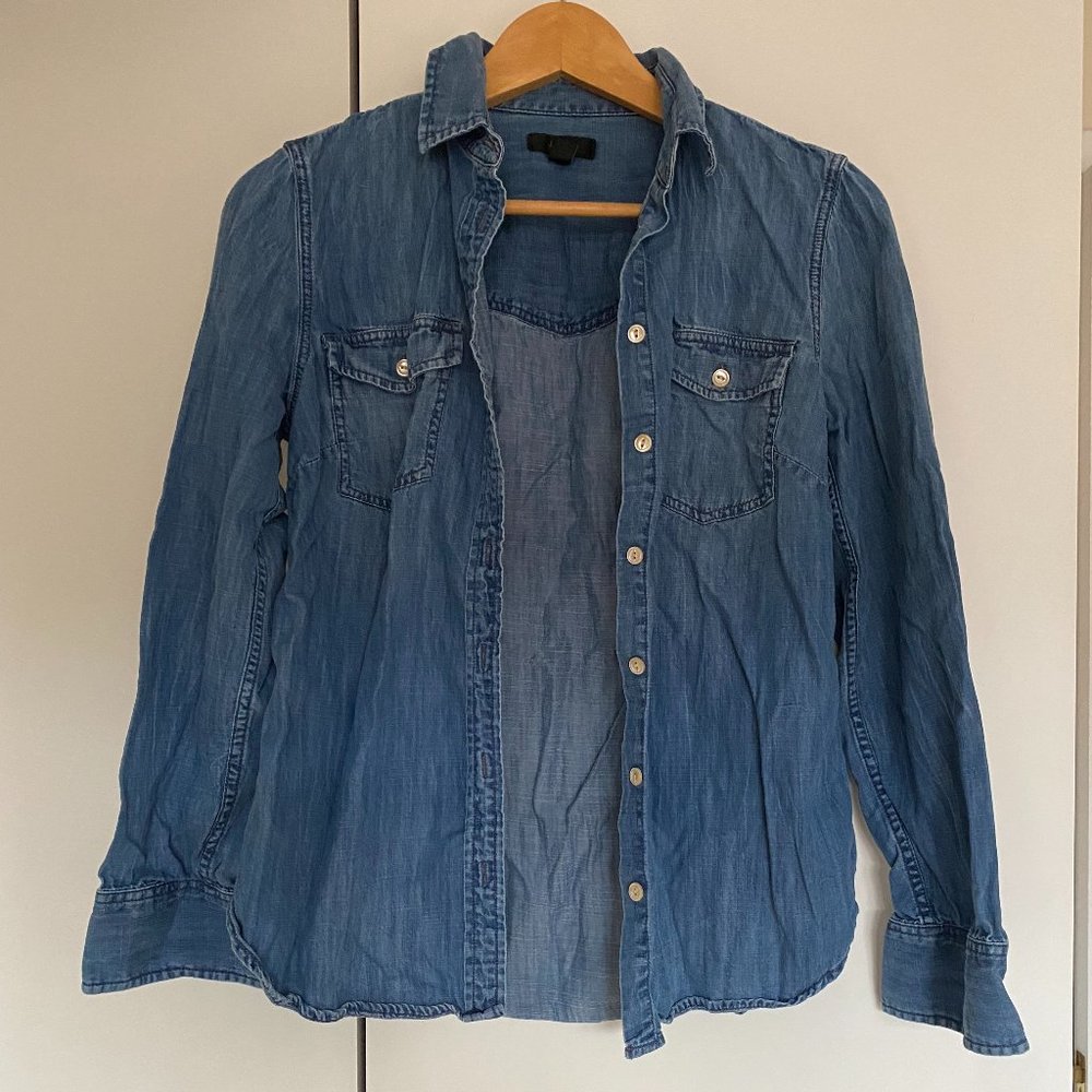 J.Crew Always Chambray Denim Button Down Shirt Petite SMALL